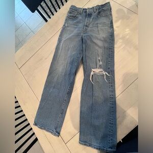 ✨LEVIS✨ Ribcage Straight Ankle Jeans